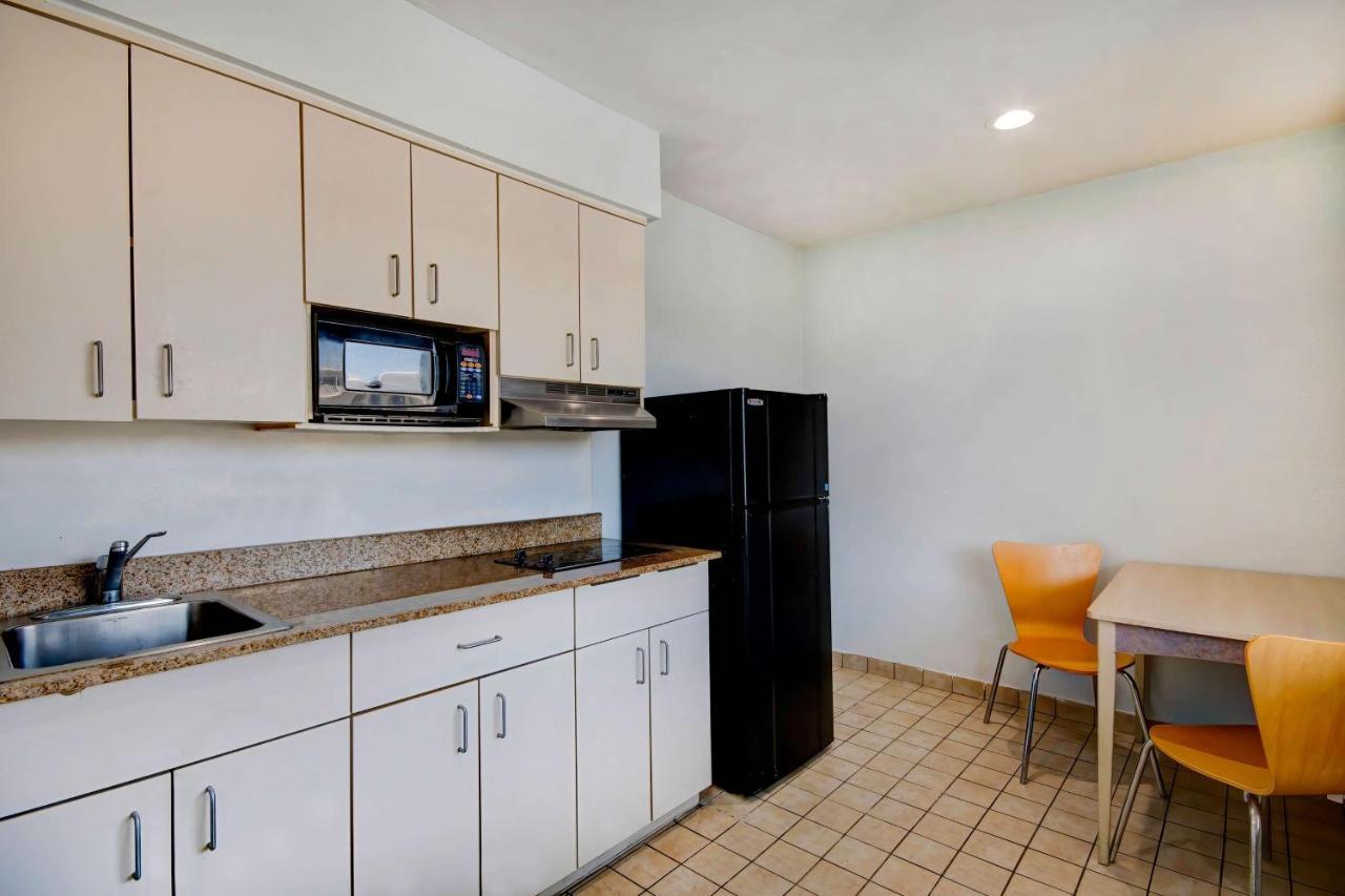 Motel 6-Port Allen, La - Baton Rouge Экстерьер фото