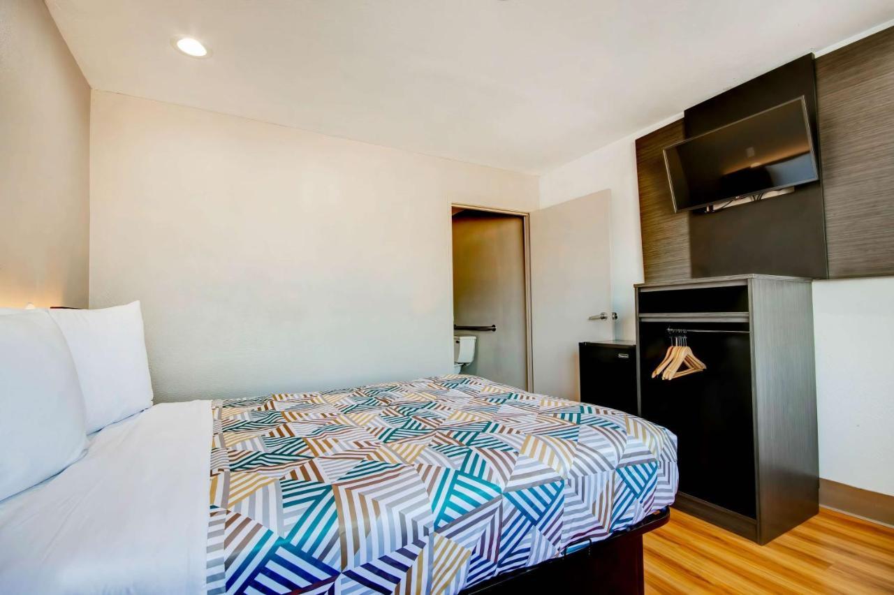 Motel 6-Port Allen, La - Baton Rouge Экстерьер фото